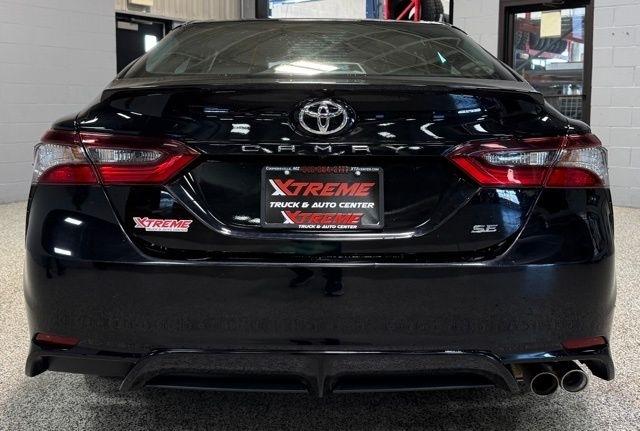 Toyota Camry SE Auto (Natl) 2024