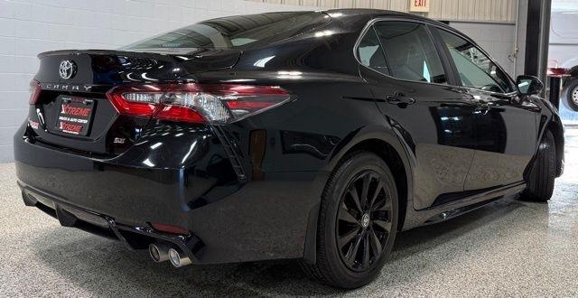 Toyota Camry SE Auto (Natl) 2024