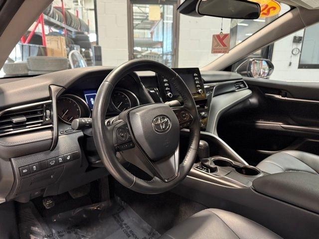 Toyota Camry SE Auto (Natl) 2024