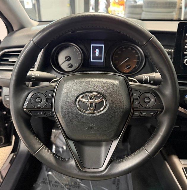 Toyota Camry SE Auto (Natl) 2024