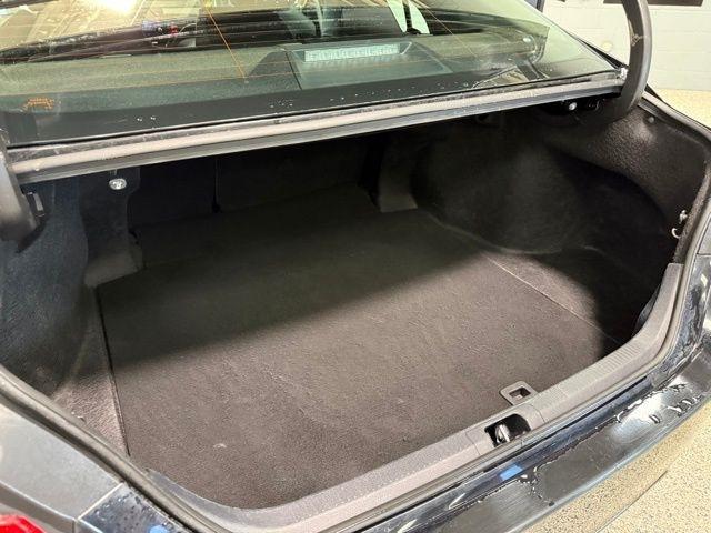 Toyota Camry SE Auto (Natl) 2024