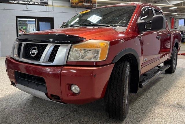 Nissan Titan 4WD Crew Cab SWB PRO-4X 2013