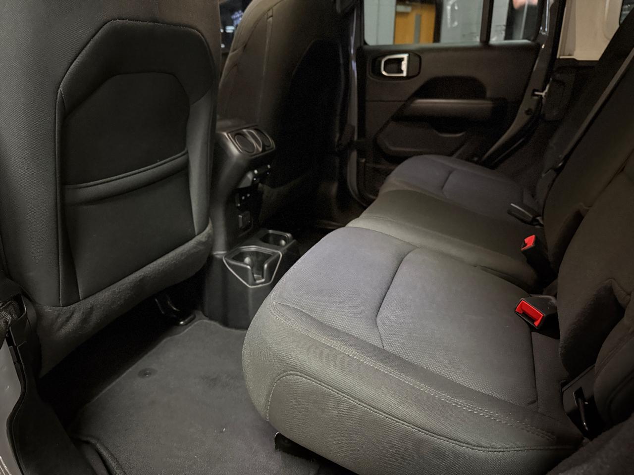 Jeep Wrangler Unlimited Sahara 4x4 2021