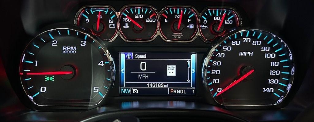 Chevrolet Silverado 3500HD 4WD Crew Cab 153.7" High Country 2019