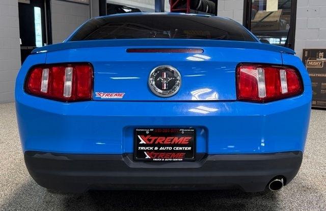 Ford Mustang 2dr Cpe V6 2010