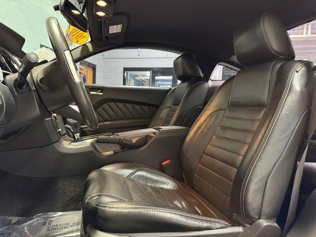 Ford Mustang 2dr Cpe V6 2010