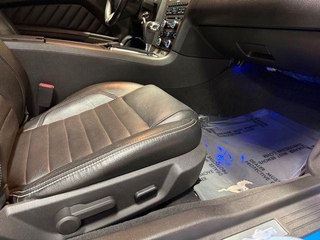 Ford Mustang 2dr Cpe V6 2010