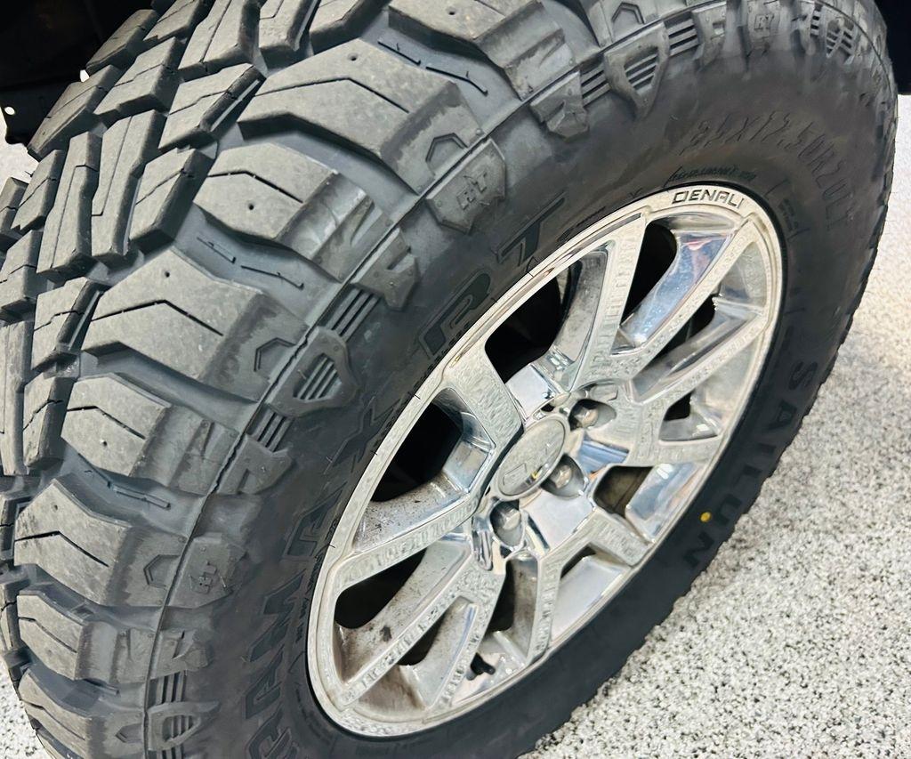 GMC Sierra 1500 4WD Crew Cab 143.5" Denali 2018