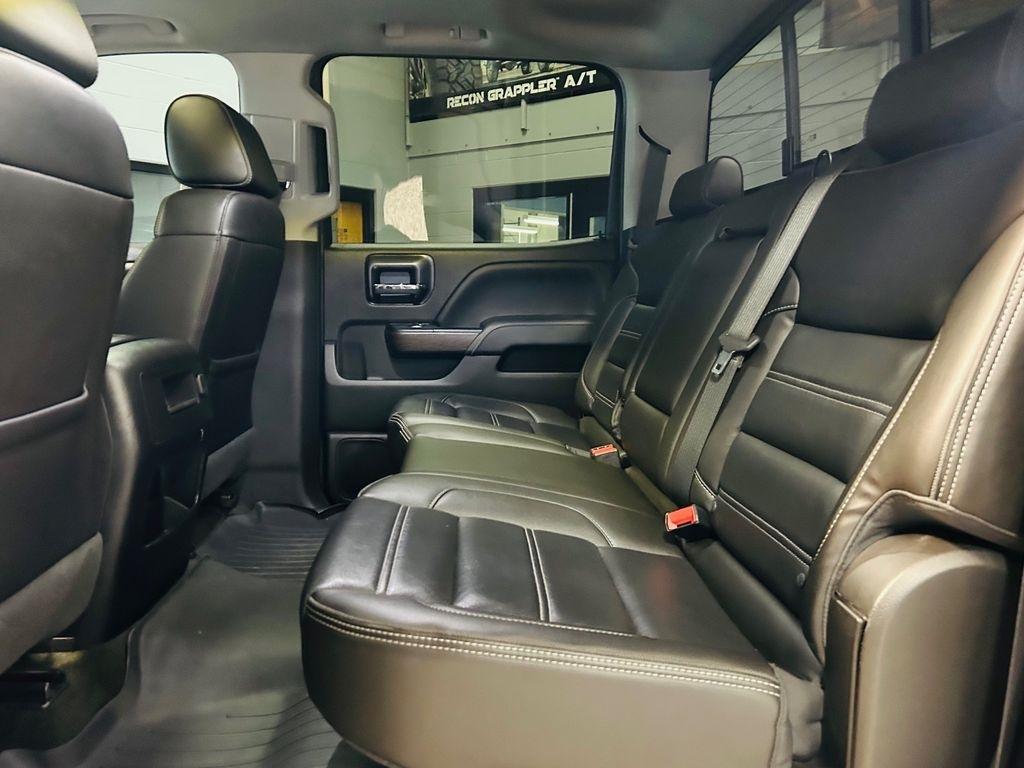 GMC Sierra 1500 4WD Crew Cab 143.5" Denali 2018