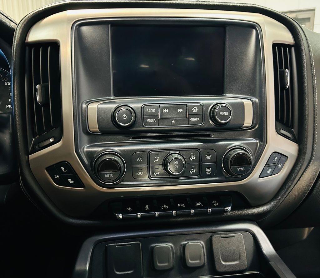 GMC Sierra 1500 4WD Crew Cab 143.5" Denali 2018