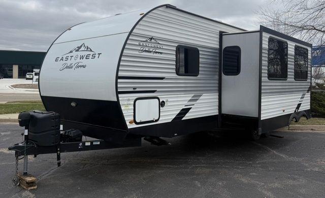 Forest River Della Terra  2022