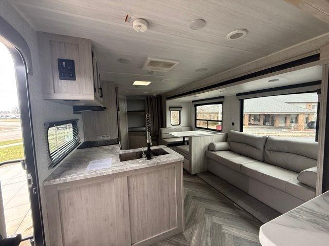 Forest River Della Terra  2022