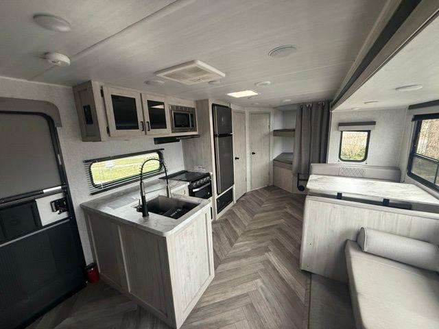 Forest River Della Terra  2022