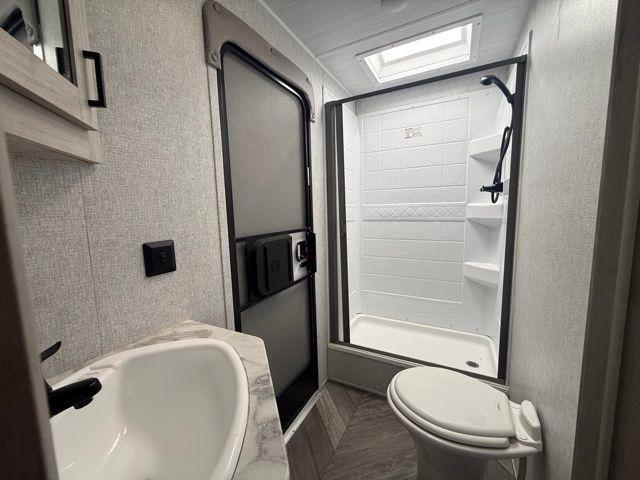 Forest River Della Terra  2022