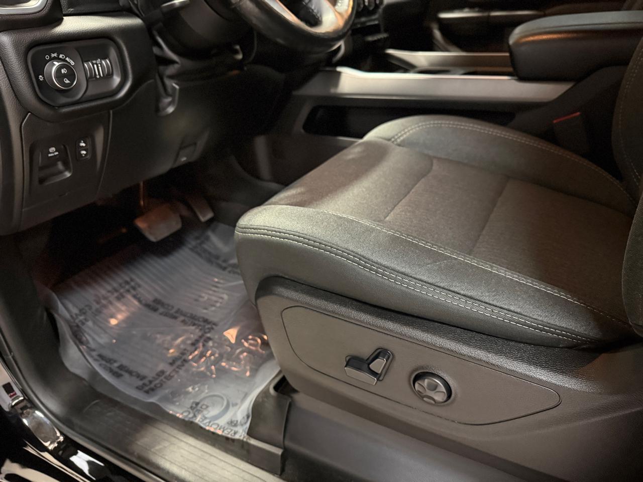 RAM 1500 Big Horn/Lone Star 4x4 Crew Cab 5'7" Box 2019