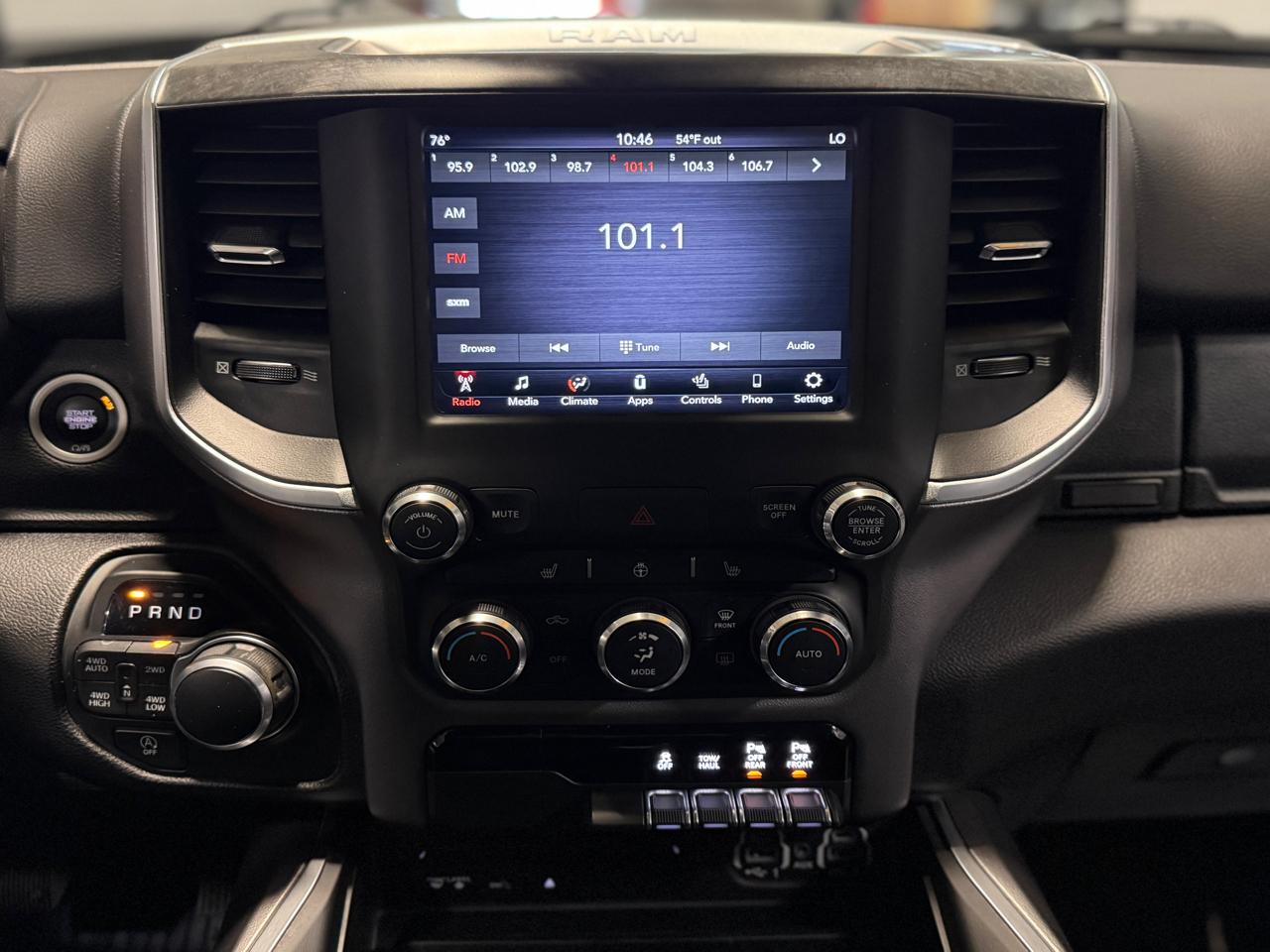 RAM 1500 Big Horn/Lone Star 4x4 Crew Cab 5'7" Box 2019