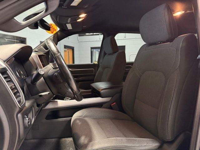 RAM 1500 Big Horn/Lone Star 4x4 Crew Cab 5'7" Box 2019