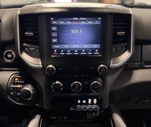 RAM 1500 Big Horn/Lone Star 4x4 Crew Cab 5'7" Box 2019