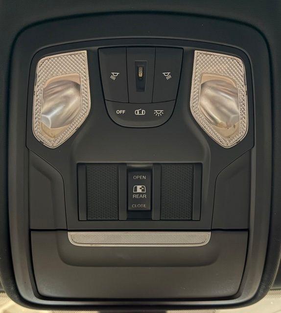 RAM 1500 Big Horn/Lone Star 4x4 Crew Cab 5'7" Box 2019