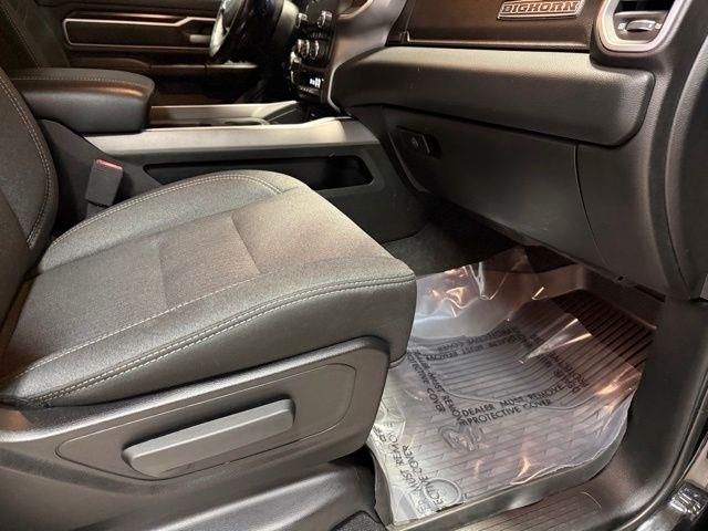 RAM 1500 Big Horn/Lone Star 4x4 Crew Cab 5'7" Box 2019