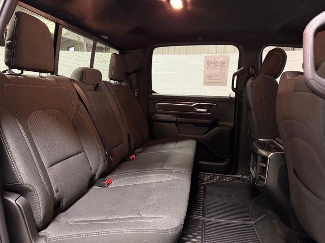 RAM 1500 Big Horn/Lone Star 4x4 Crew Cab 5'7" Box 2019