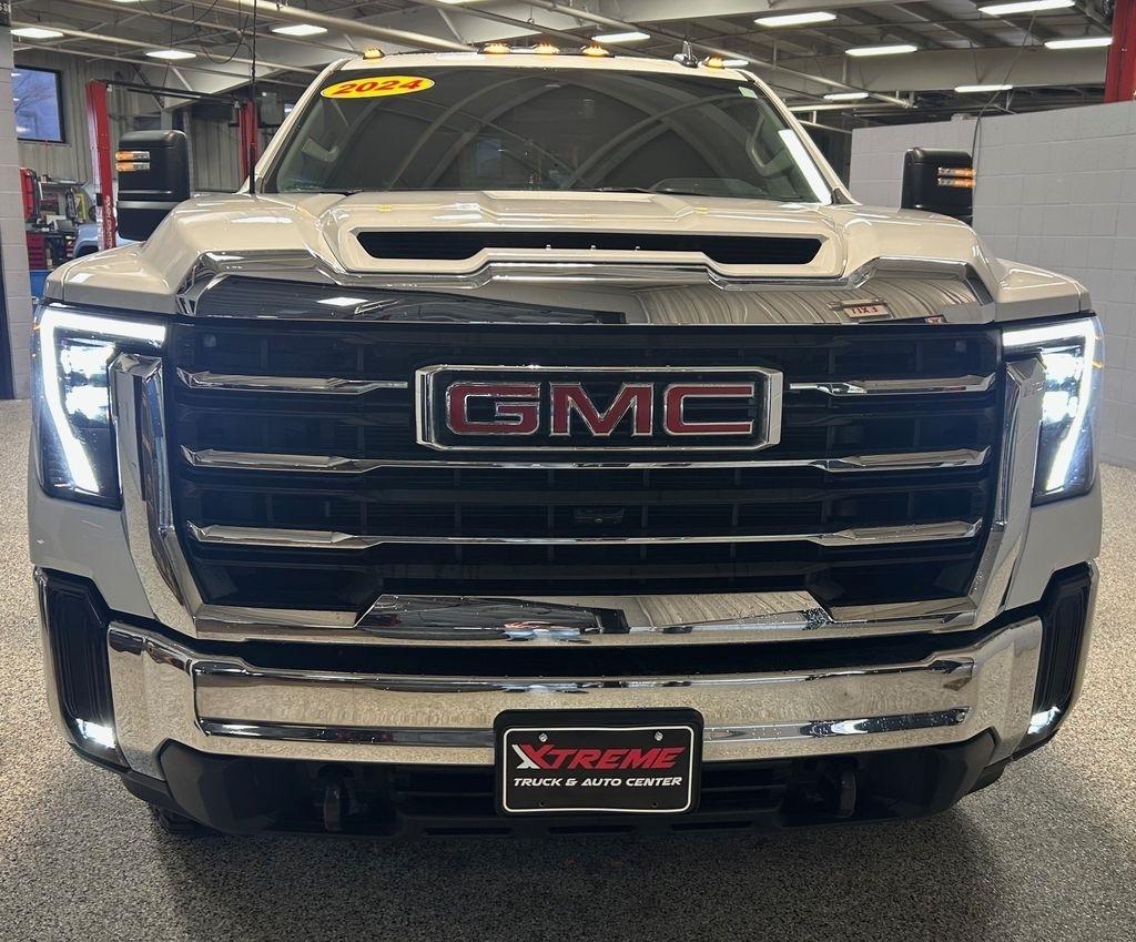 GMC Sierra 3500HD 4WD Crew Cab 172" SLE 2024