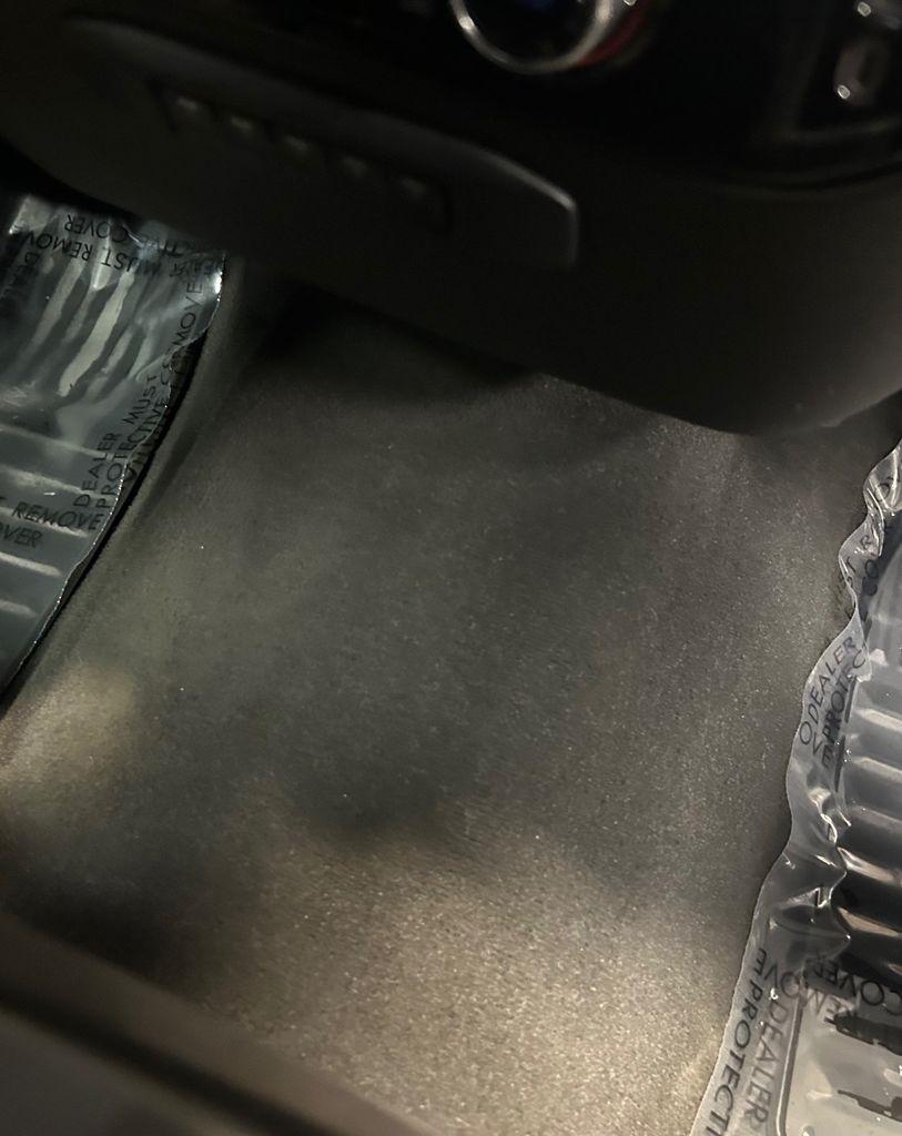 GMC Sierra 3500HD 4WD Crew Cab 172" SLE 2024