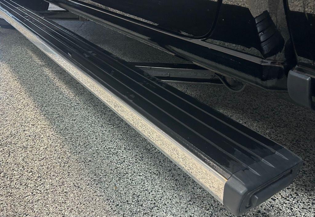 Chevrolet Silverado 1500 4WD Crew Cab 147" High Country 2024