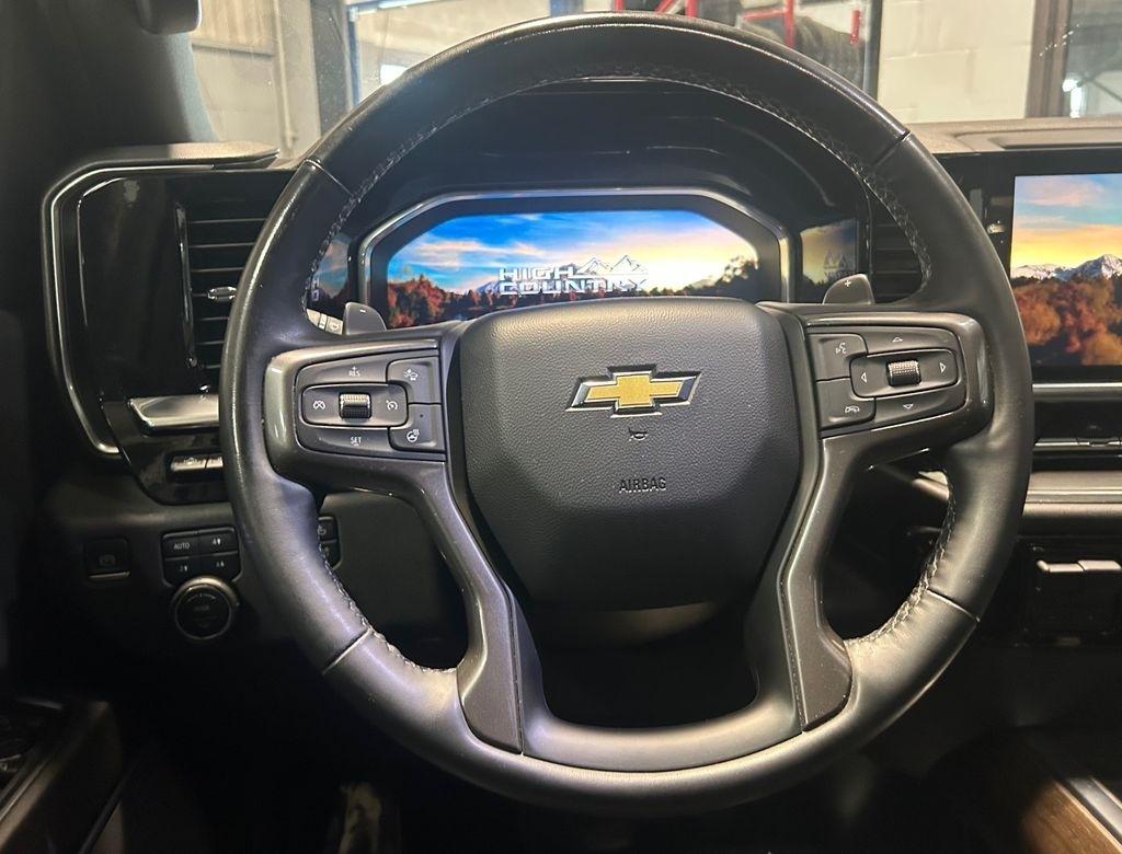 Chevrolet Silverado 1500 4WD Crew Cab 147" High Country 2024