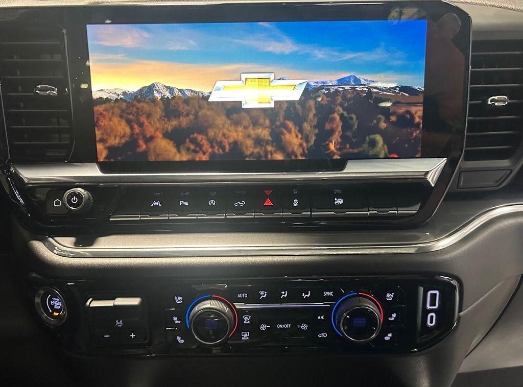 Chevrolet Silverado 1500 4WD Crew Cab 147" High Country 2024