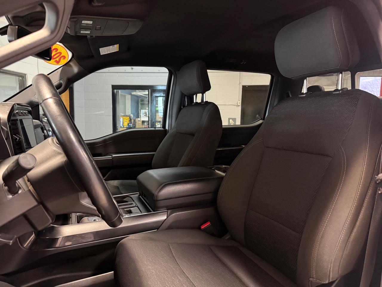 Ford F-150 XLT SuperCrew 4WD 2021