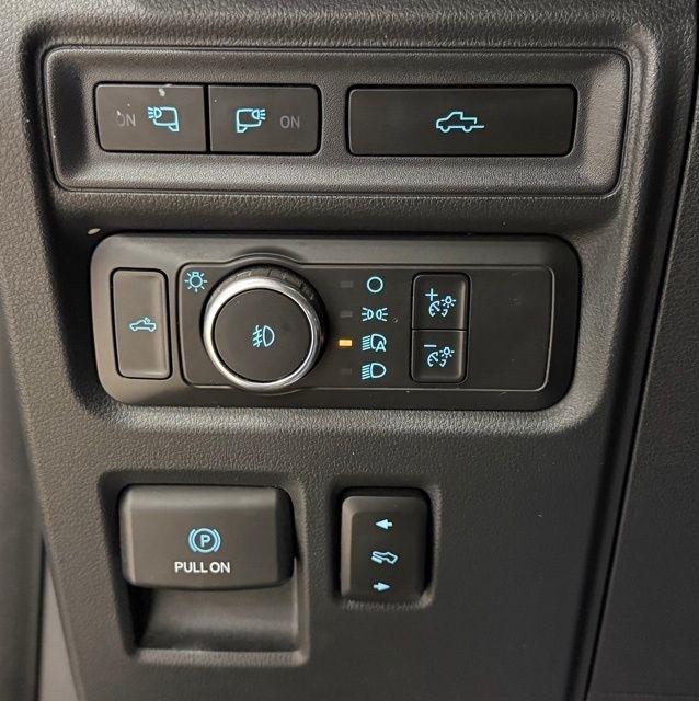 Ford F-150 XLT SuperCrew 4WD 2021