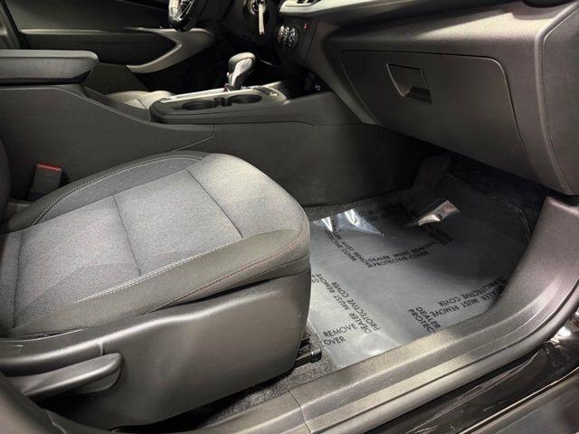 Chevrolet Trax FWD 4dr 1RS 2024