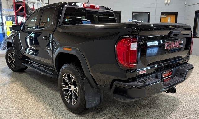 GMC Canyon 4WD Crew Cab AT4 2024