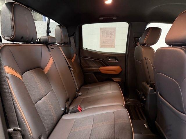 GMC Canyon 4WD Crew Cab AT4 2024