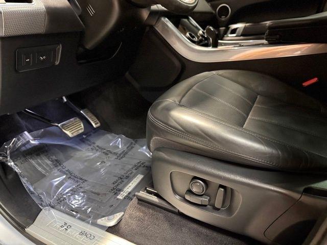 Land Rover Range Rover Sport Turbo i6 MHEV HST 2021