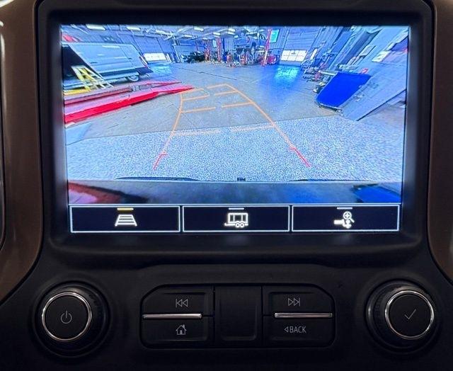 Chevrolet Silverado 1500 4WD Crew Cab 157" High Country 2021