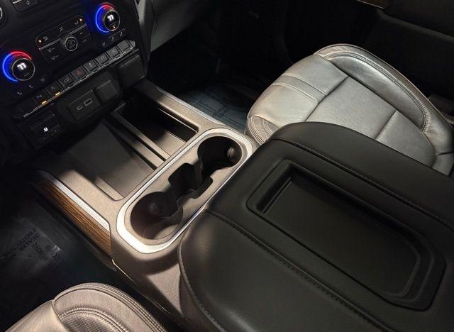 Chevrolet Silverado 1500 4WD Crew Cab 157" High Country 2021