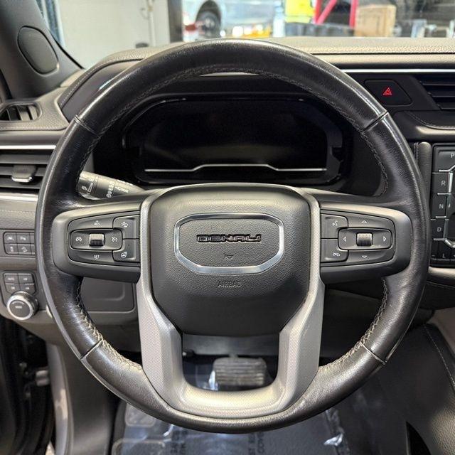 GMC Yukon 4WD 4dr Denali 2022