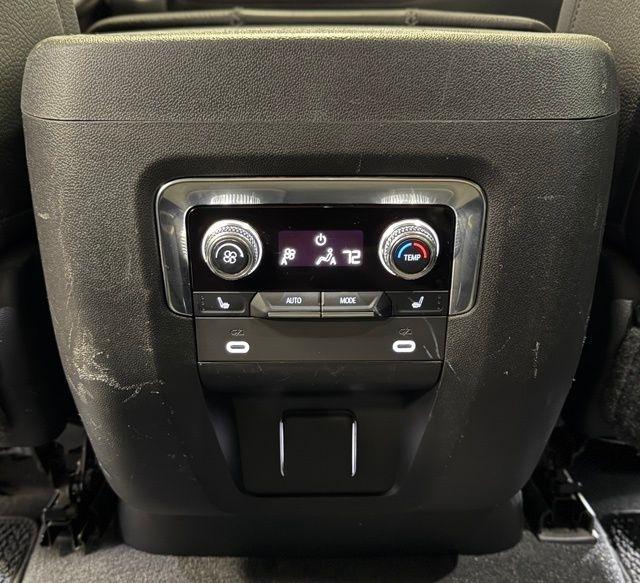 GMC Yukon 4WD 4dr Denali 2022