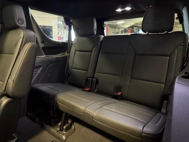 GMC Yukon 4WD 4dr Denali 2022