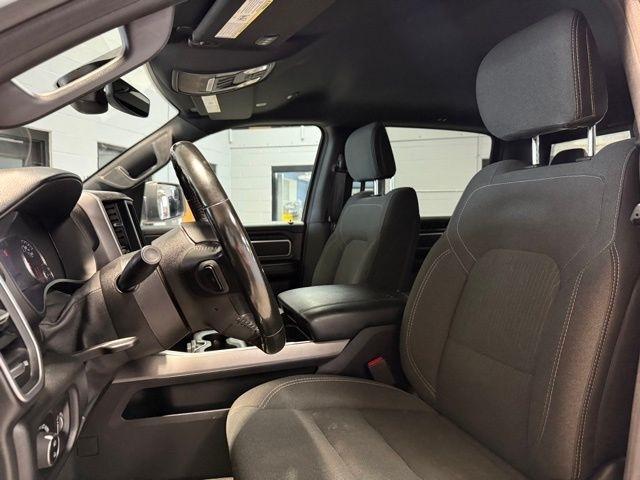 RAM 1500 Big Horn 4x4 Crew Cab 5'7" Box 2021