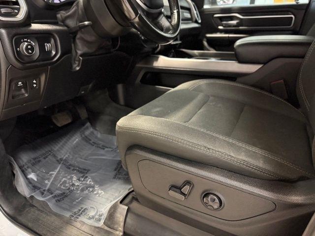 RAM 1500 Big Horn 4x4 Crew Cab 5'7" Box 2021