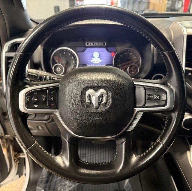 RAM 1500 Big Horn 4x4 Crew Cab 5'7" Box 2021