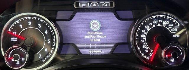 RAM 1500 Big Horn 4x4 Crew Cab 5'7" Box 2021