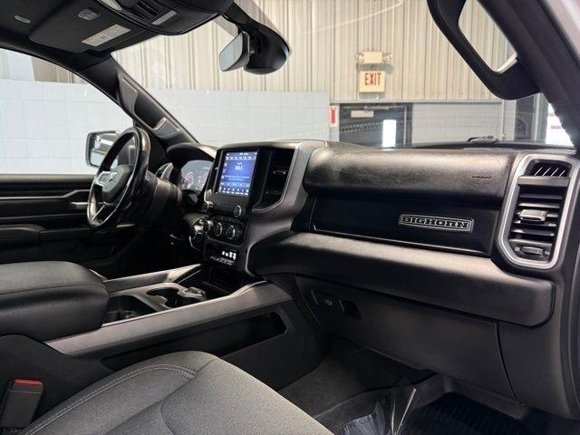 RAM 1500 Big Horn 4x4 Crew Cab 5'7" Box 2021