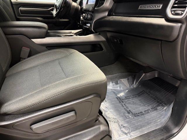 RAM 1500 Big Horn 4x4 Crew Cab 5'7" Box 2021