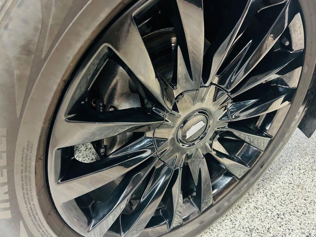 Cadillac Escalade ESV 4WD 4dr Luxury 2022