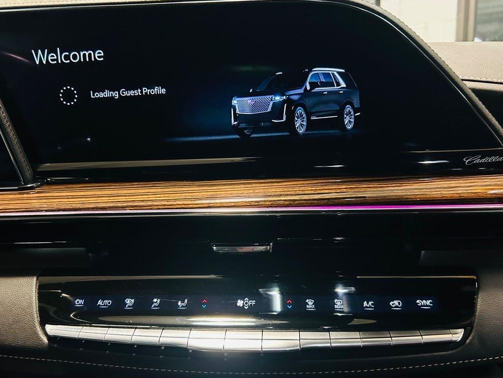 Cadillac Escalade ESV 4WD 4dr Luxury 2022