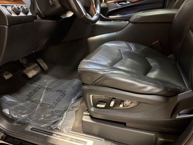 Cadillac Escalade 4WD 4dr Luxury 2020